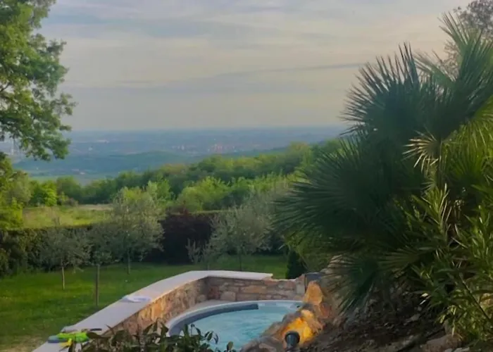 Romy Rocker לינה וארוחת בוקר