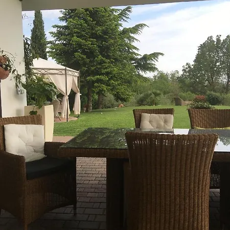 Romy Rocker Bed & Breakfast Mizzole