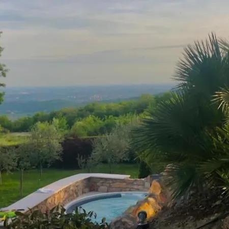 Romy Rocker Bed & Breakfast