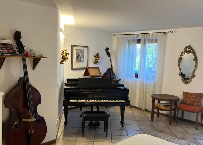 Romy Rocker Panzió 4*